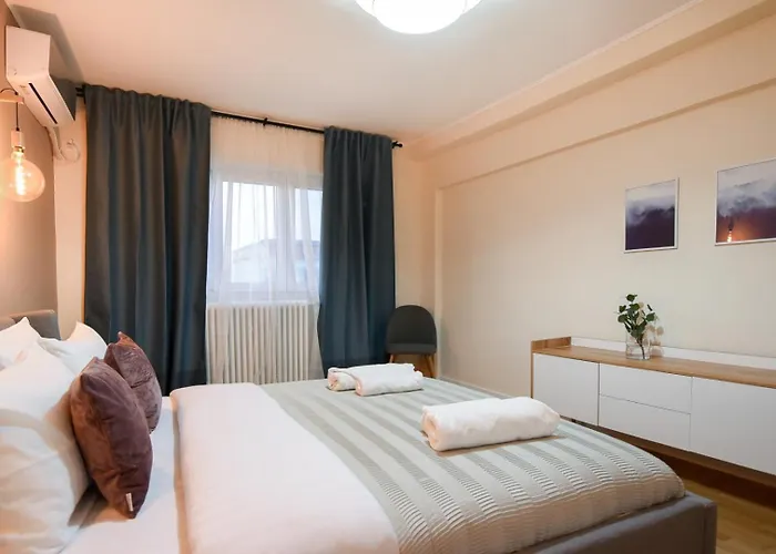 Explore And Relax: Your Ideal 2br On Calea Victoriei * Bucareste