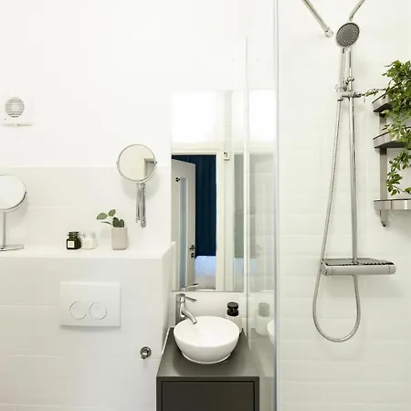 Explore And Relax: Your Ideal 2br On Calea Victoriei * Βουκουρέστι