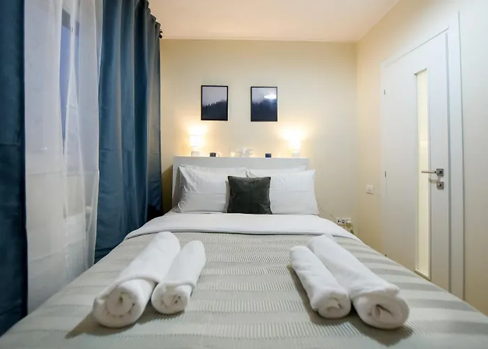 Explore And Relax: Your Ideal 2br On Calea Victoriei Apartament Bukareszt