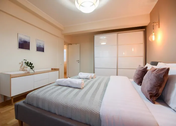 Explore And Relax: Your Ideal 2br On Calea Victoriei * Bukarest